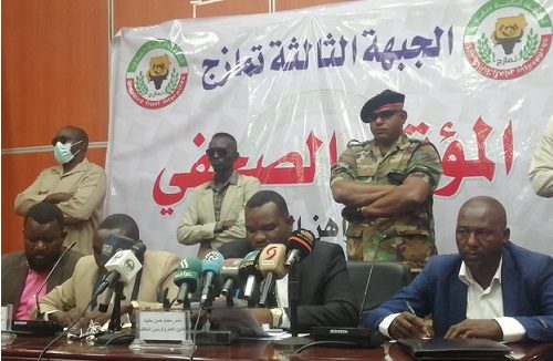 صورة ارشيفية لقادة تنظيم الجبهة الثالثة - تمازج بعد توقيع اتفاق السلام