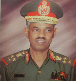 وزير الدفاع السوداني الفريق أول ركن عوض محمد أحمد بن عوف (سونا)