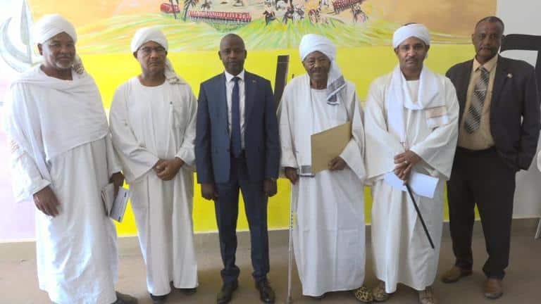 الهادي ادريس وقيادة حزب الامة