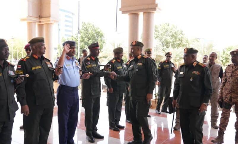 Al-Burhan greets Sudanese army general staff members on September 25, 2022