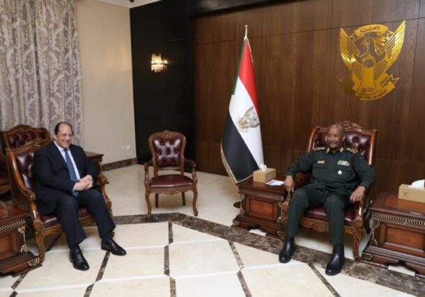 Al-Burhan receives Egyptian intelligence chief Kamed on January 2, 2023