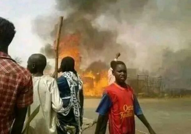 Burning houses in West Darfur Tendality area on March 24, 2023 (photo released by activists)