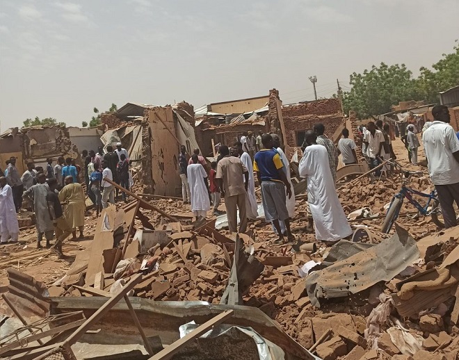 Les Combats Font Rage à Khartoum Et Omdurman, Et L'armée Est Accusée D ...