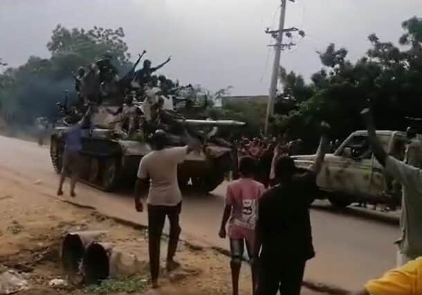 El-Obeid residents hails troops after the end of clashes with the RSF on October 9, 2023