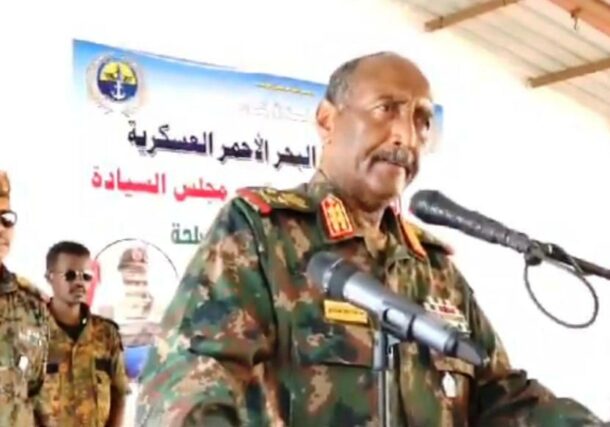 Al-Burhan addressing the army officers in the Red Sea Military Area on December 21, 2023