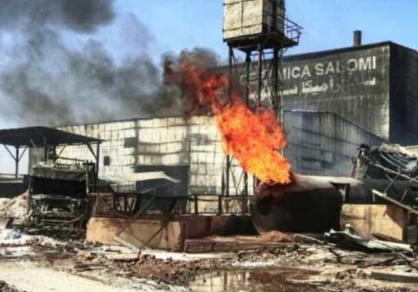 Flames and smoke coming out from a factory in Khartoum, Sudan (AFP photo)