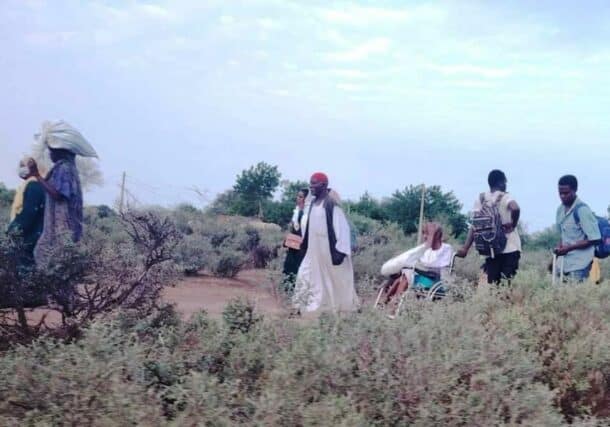 Civilians fleeing Sinjah following the attack of the RSF forces on the capital of Sennar State on June 30, 2024