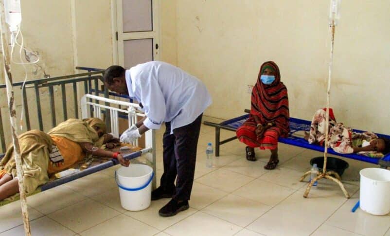 Patients suffering from cholera receive treatment at a rural isolation centre in Wad Al-Hilu in Kassala state in eastern Sudan, Aug. 17, 2024. (AFP Photo)