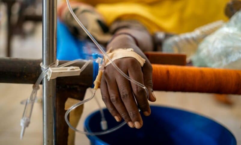 A cholera patient receives treatment at an MSF supported hospital in Kassala MSF photo