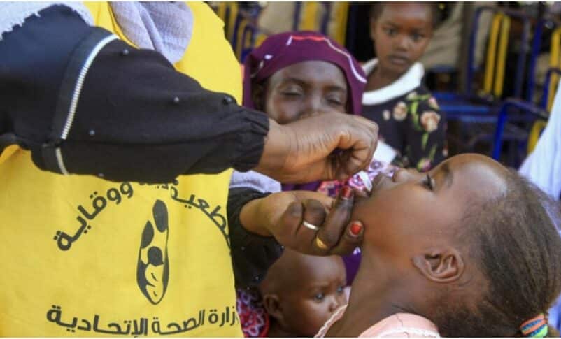 A nurse administers the cholera vaccine to a child in Sudan's Gedaref city on 20 November, 2023. AFP photo