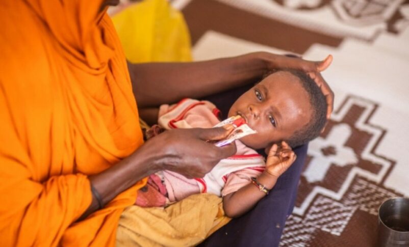 A child receives a life-saving therapeutic food treatment UNICEF photo)