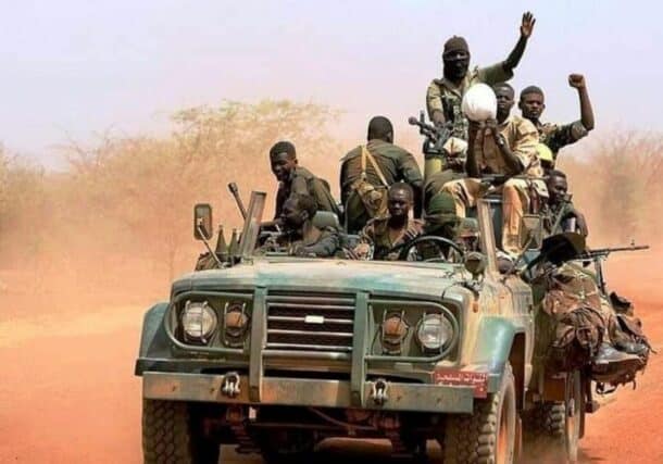 Sudanese army toops riding a vehicle in North Darfur (file photo)
