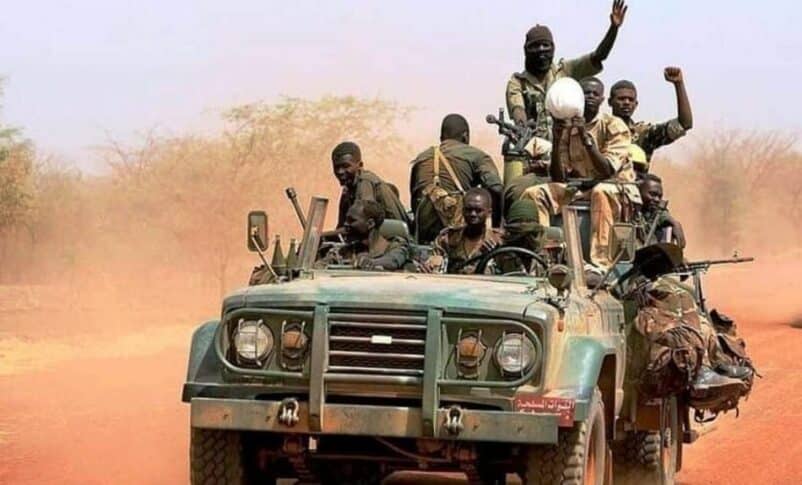 Sudanese army toops riding a vehicle in North Darfur (file photo)