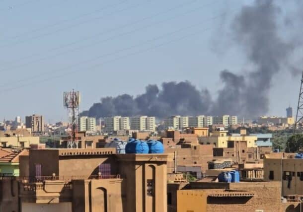 Heavy smoke billows from Khartoum Bahri's Kafouri district after the Sudanese Armed Forces shelled RSF positions on Jan 27, 2025