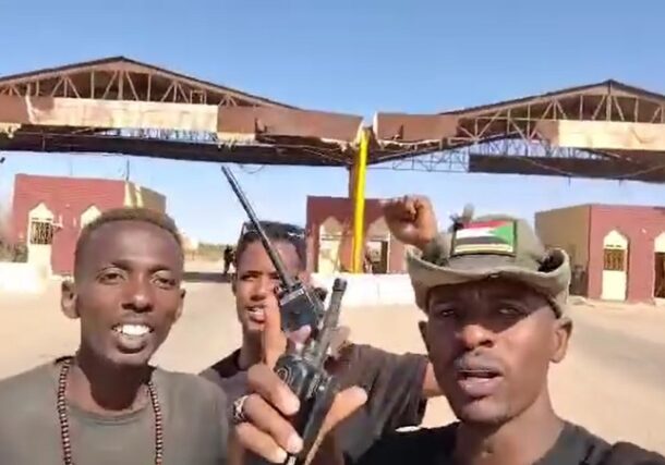 Sudanese soldiers at Al-Jeili crossing gate on Jan 22, 2025