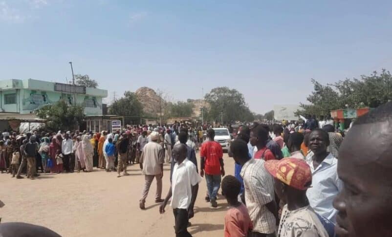 Dilling residents express welcome to Sudanese army troops in their neighborhood on February 24, 2025