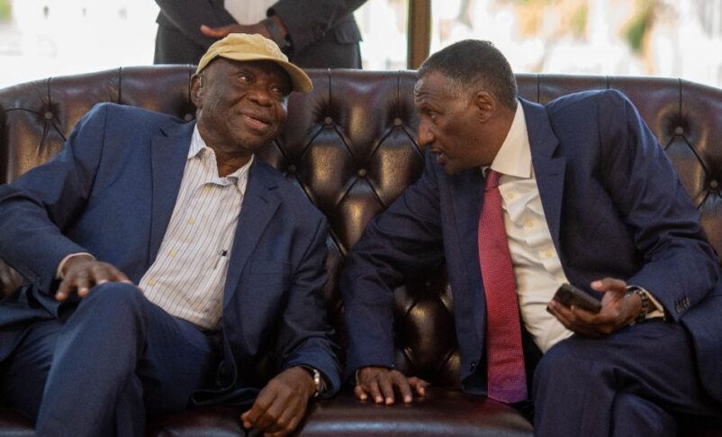 Abdelaziz Hilu with Abdelrahim Daglo in Nairobi on Feb 18, 2025
