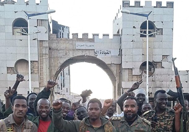 Sudanese soldiers outside the army headquarters after breaking RFS siege on January 25, 2025