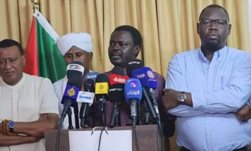 Minni Minawi speaks to reporters in Port Sudan about the need to protect El Fasher on July 28, 2025