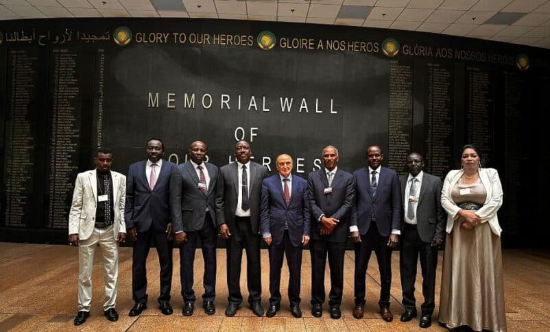 Representatives of political groups allied with the Sudanese army pose with the African Union envoy for Sudan in Addis Ababa, Ethiopia, September 23, 2025.