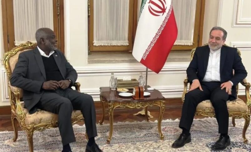 Sudan's Finance Minister, Gibril Ibrahim (left), with Iranian counterpart Abbas Araqchi in Tehran, on Nov 11, 2025, SUNA photo