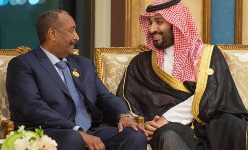 Al-Burhan chats with Saudi Crown Prince MBS on the sidelines emergency Arab summit on 31 May 2019, SPA photo
