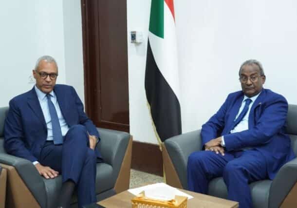Undersecretary Hassan al-Amin meets with the WFP Country Director Laurent Bukera in Port Sudan on May 26, 2025.