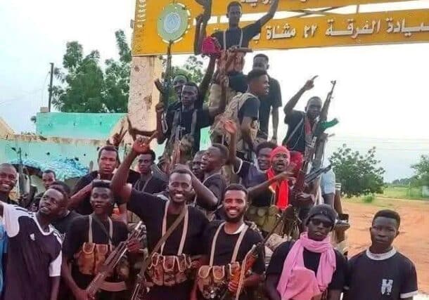 File photo of Sudanese army soldiers outside the 22nd Infantry Division in Babanusa-1