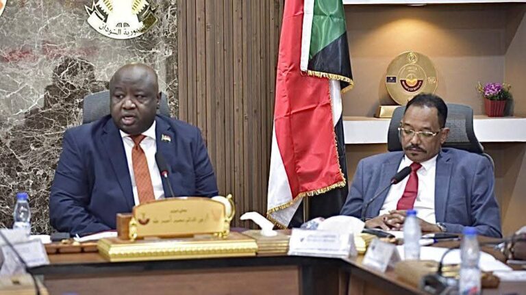 Minister of Minerals Nor Al-Daim Taha