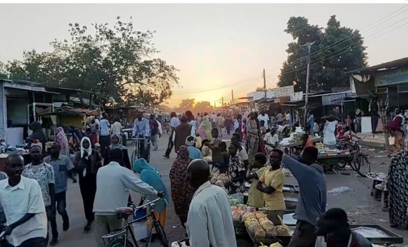 Civilians at Dilling market on Dec 13, 2025