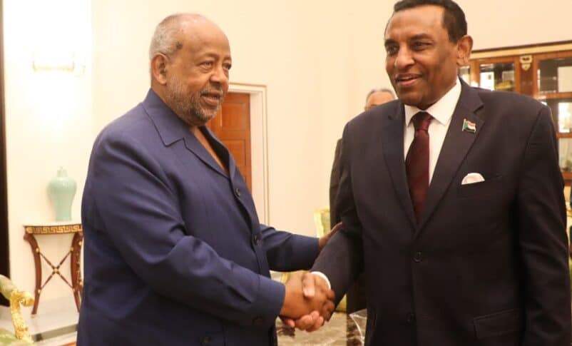 Djibouti’s President Guelleh shakes hands with Sudanese PM Idris in Djibouti on Jan 28, 2026 ADI photo.