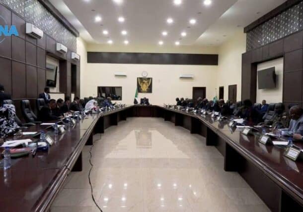 PM Kamil Idris hairs the first cabinet meeting in Khartoum, after return from Port Sudan, on Jan 25, 2026