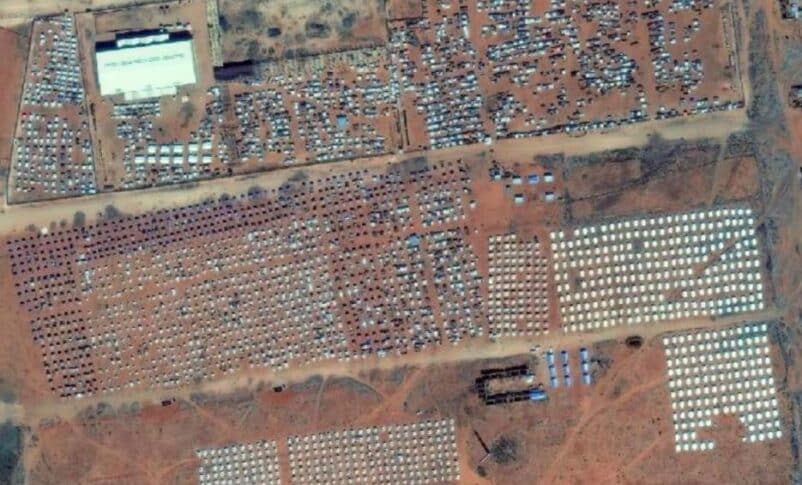 Satellite imagery collected between 02 and 14 January 2026 over El Obeid shows the new presence of at least 786 tents at the IDP camp in the centre of the city, YHL photo