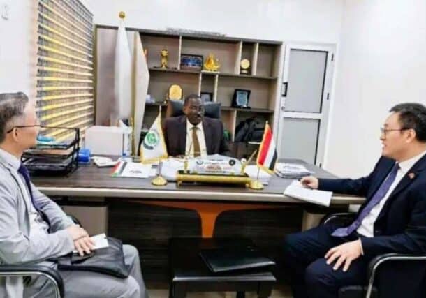 the undersecretary for planning at the sudanese ministry of finance discussed with the chinese charge d'affaires (right) beijing's support for several sudanese projects