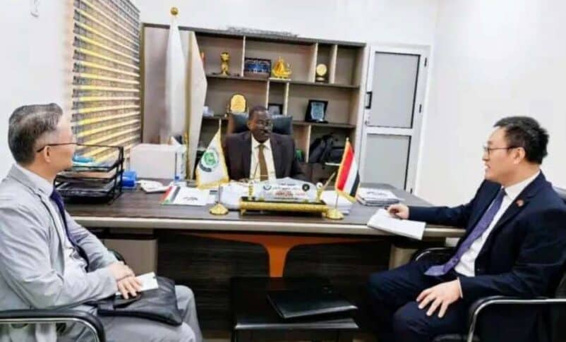 the undersecretary for planning at the sudanese ministry of finance discussed with the chinese charge d'affaires (right) beijing's support for several sudanese projects