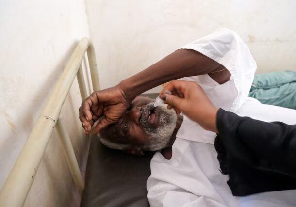 An elderly Sudanese man receives a dose of a cholera vaccine at Omdurman Hospital, September 22, 2025. Reuters photo