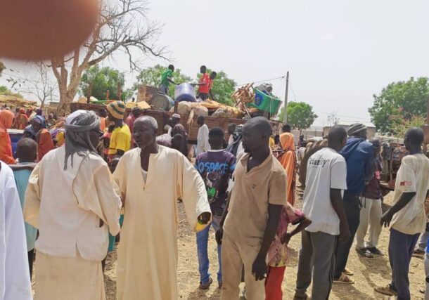 Displaced civilians arrive in Gaissan on March 28, 2026
