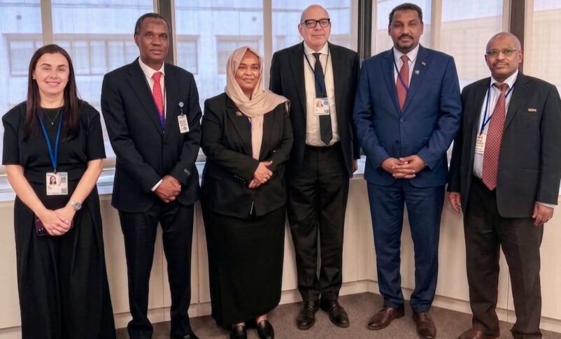 Sudanese delegation pose with the Wold Bank official after a meeting on April 18, 2026