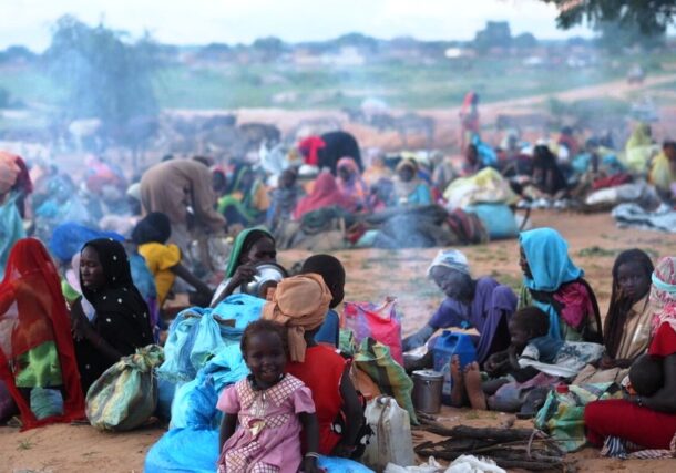 Sudanese refugees near the border in Adre, Chad, UNHCR file photo