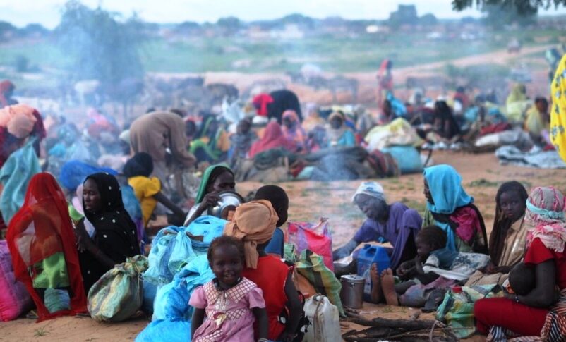 Sudanese refugees near the border in Adre, Chad, UNHCR file photo