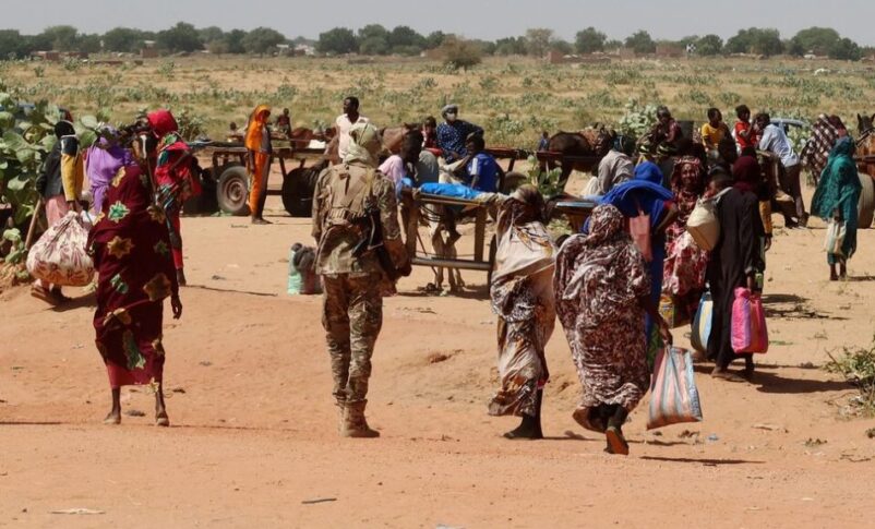 Families arrive in Adré, Chad, on November 7, 2023, after fleeing Ardamata in West Darfur, where survivors reported executions and looting by the RSF and allied Arab militias.