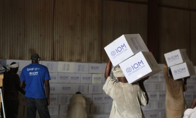IOM distributes humanitarian assistance to support conflict- and flood-affected families across Sudan. IOM Photo
