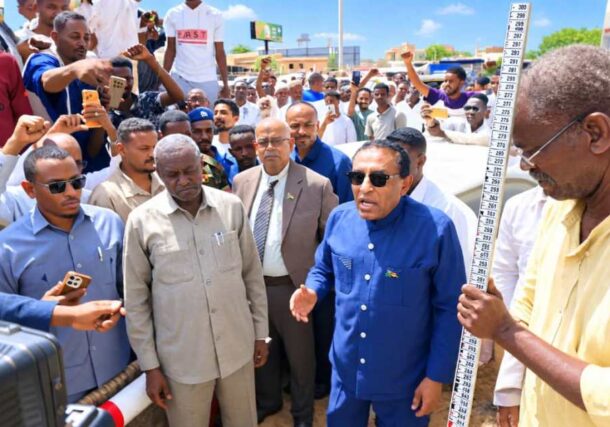 Kamil Idris, Sudanese PM, speaks during a visit to a fuel station in Khartoum on Sept 30, 2026